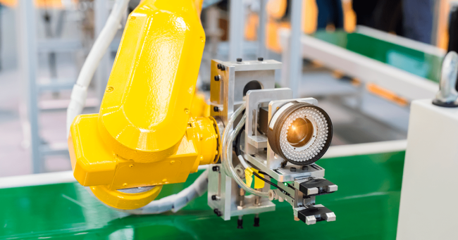 robot industrial con sistema de visión artificial instalado